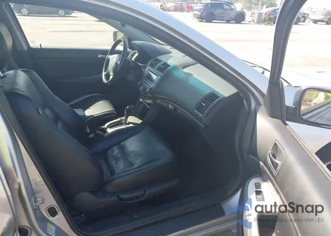 2006 Honda Accord 2.4 Ex z USA, uszkodzony, nr VIN 1HGCM56896A186539